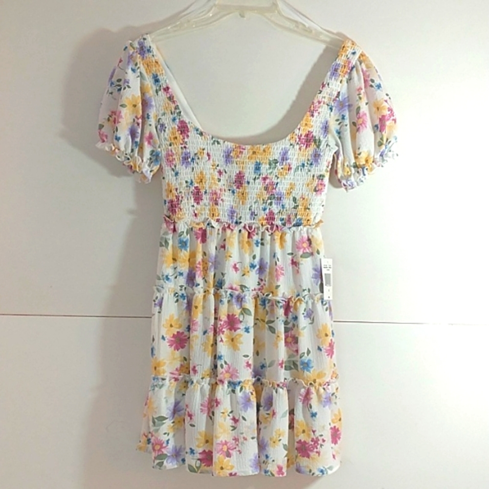B. Smart Floral Pattern Dress Size 0